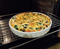 cheesy Quiche by Lee