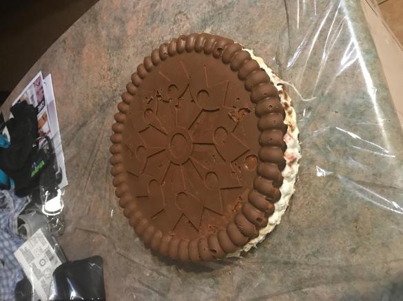 Choc-Mallow berry biscuit sandwich