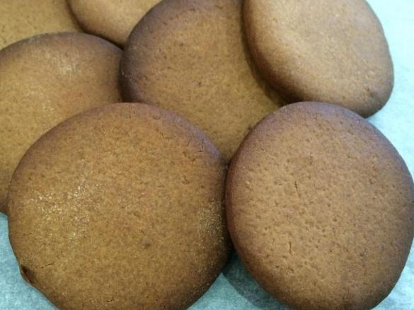 Chocolate Bread Cookies (Gingerbread Variant)