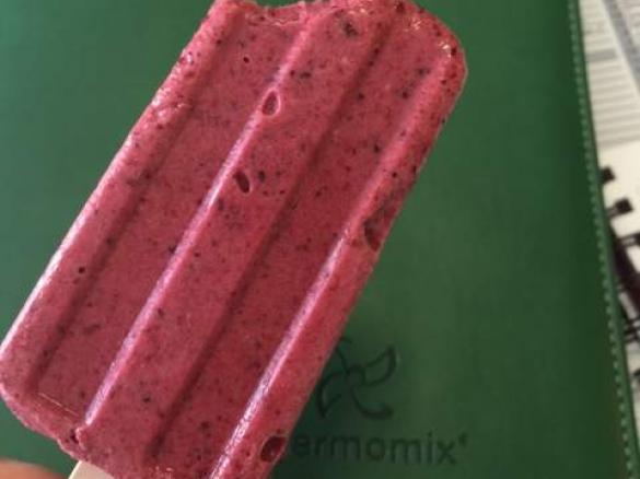 Raspberry, Lime & Coconut Icypoles