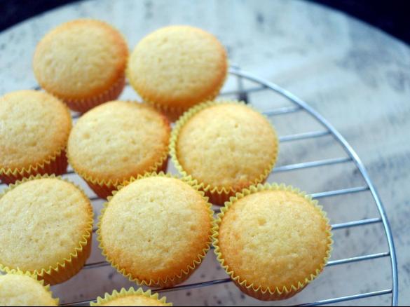 Lemon Cupcakes with Young Living Essential Oils