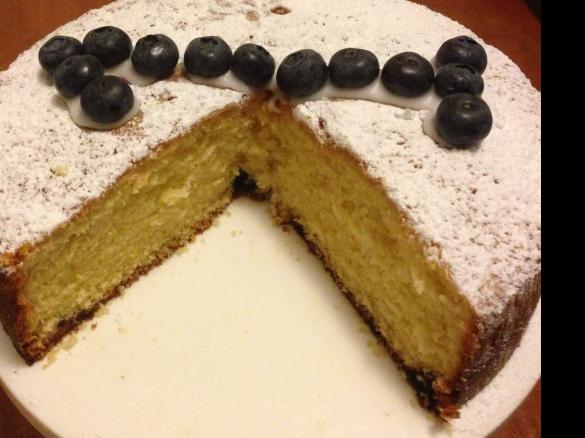 Light and Fluffy Banana Cake