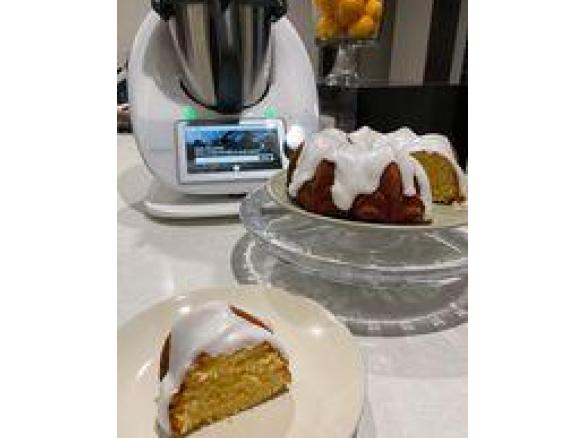 Apricot, Yoghurt and Coconut cake