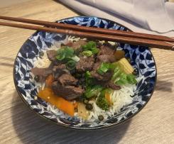 Janine's Nua Phad Prik Thai Onn - Pepper Beef Stirfry - Thermie and Friends