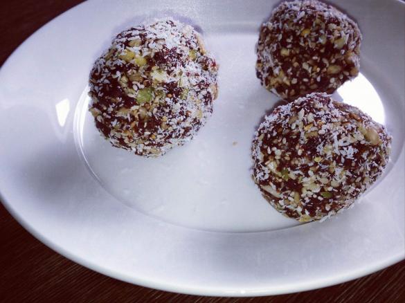 Healthy Nut Balls