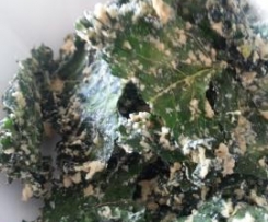 Cheesy Kale Chips
