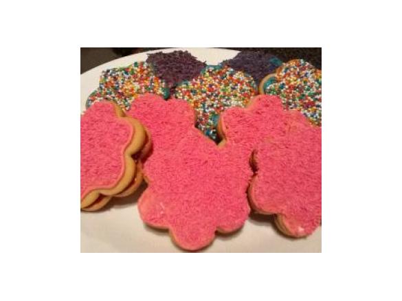 Kiss Biscuits . . . HOWEZAT!