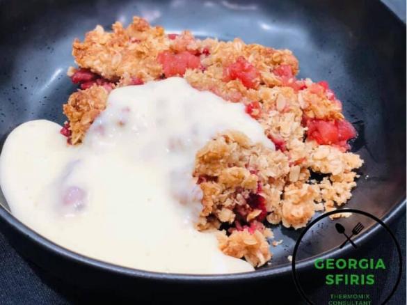 Apple & Rasperry Crumble