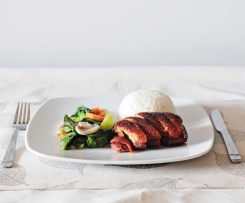 Crispy Peking Duck with Chinese Vegetables in White Sauce