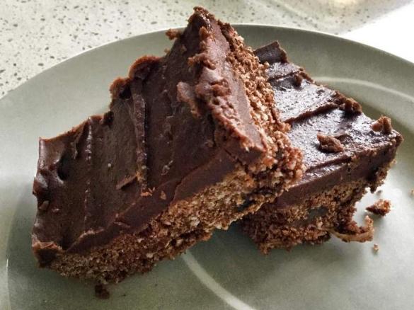 Gluten free Chewy Chocolate Slice 