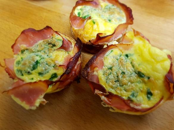 LCHF Breakfast Frittata / Keto Egg & Ham Muffins