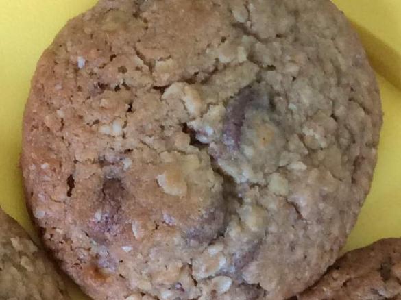 Oat and Choc Chip Cookies