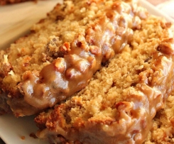 Yummy Apple Pecan Bread with Praline topping