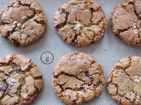 Salted Chunky Chocolate Cookie