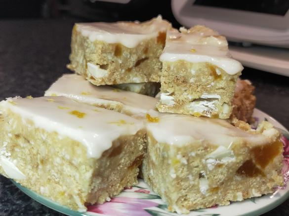 Chelsea's Apricot & Chocolate Slice