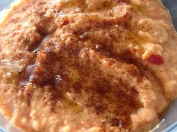 Red Capsicum & Chilli Hommus Dip