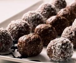 Raw Chocolate hazelnut balls