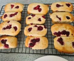 Raspberry & Lime Mini Cakes