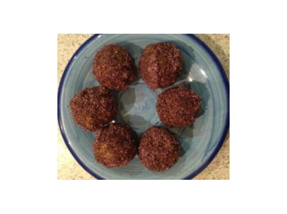 Lee's luscious protein balls