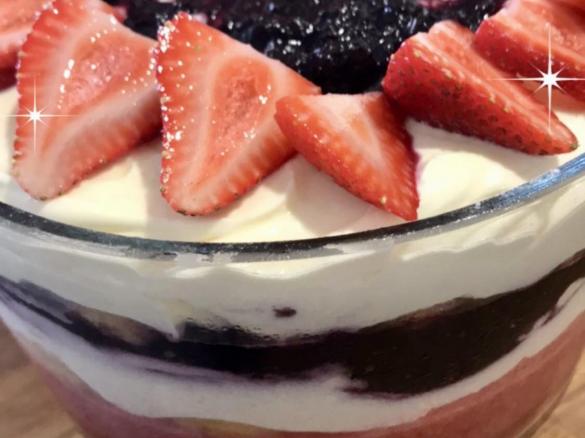 Mixed berry Cheesecake trifle