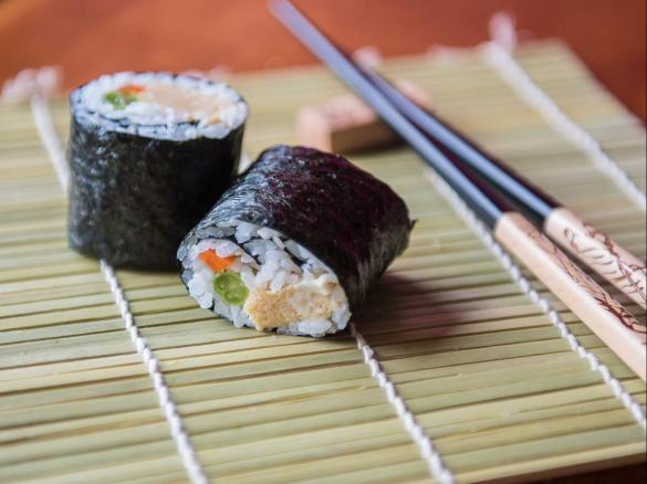 Egg Sushi Rolls 