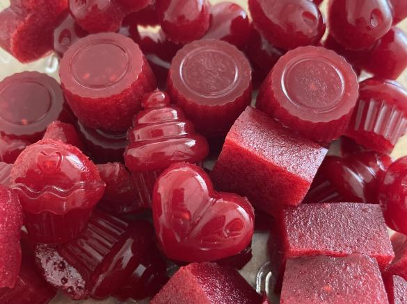 Raspberry kombucha gummies