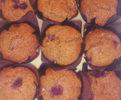 INDIVIDUAL COCONUT, BANANA AND RASPBERRY CAKES