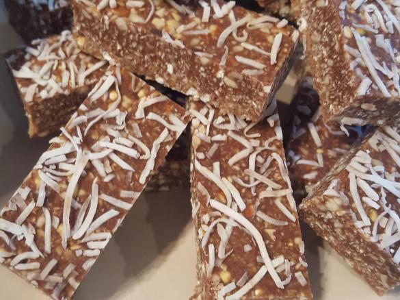 Raw choc coconut bars date free- ThermoSize Your Life