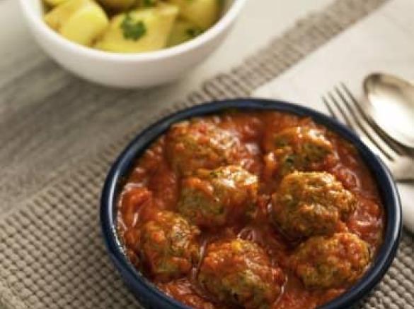 Chicken Meatballs with Pasta Tomato Sauce
