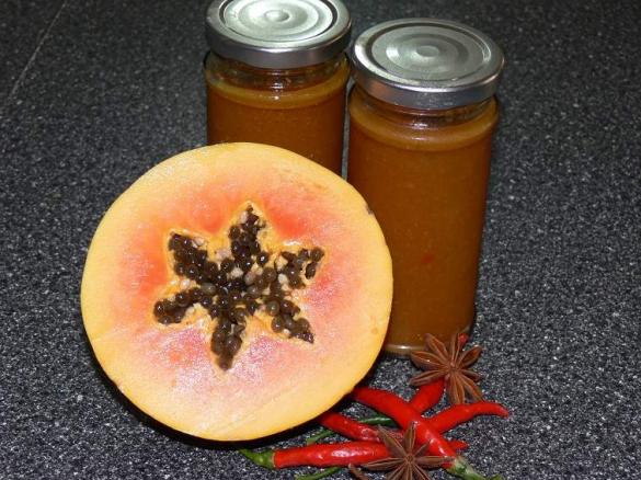 Paw Paw and Chilli Relish