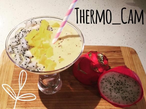 Paleo Mango and Dragon Fruit Smoothie 