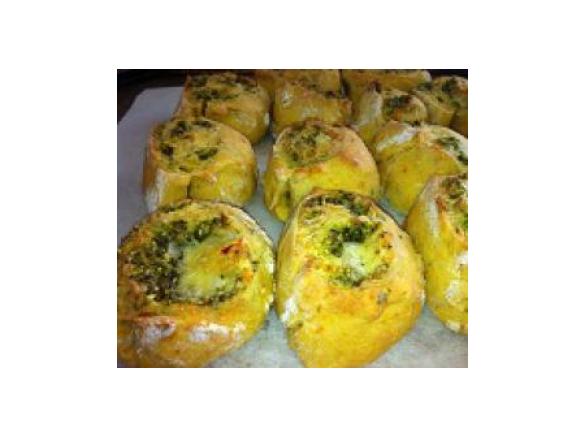 Pumpkin, Chickpea, Pesto & Cheese Scrolls
