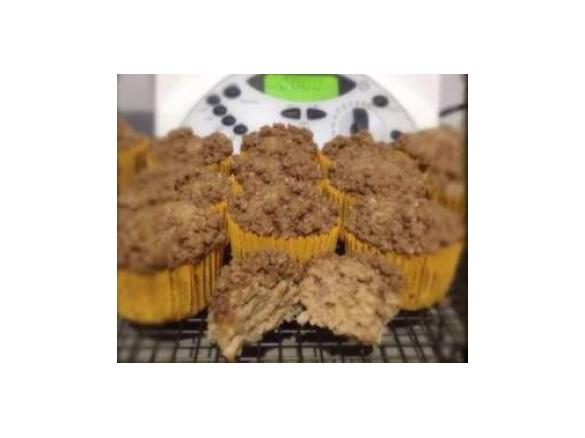 Spiced Apple Crumble Cake