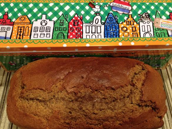 Ontbijtkoek (Dutch Spiced Ginger Bread)