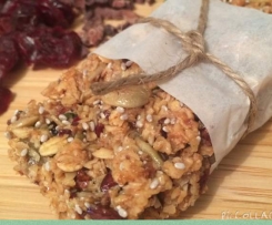 Oat, mint & cranberry muesli bar