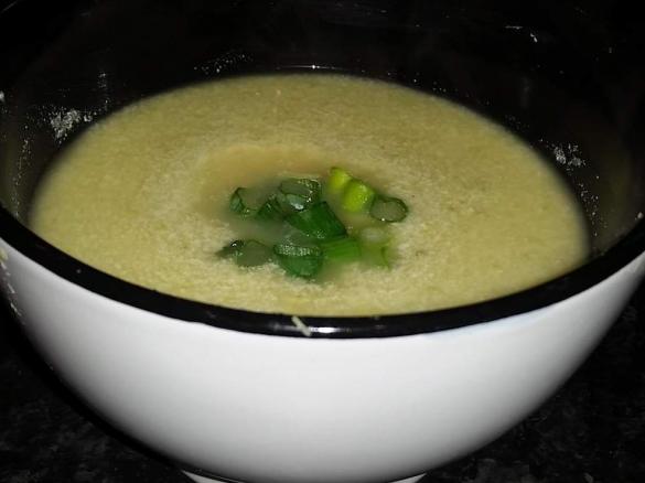 Curves Complete Creamy Asparagus soup w/lemon & parmesan