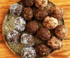 Cacao Pistachio Bliss Balls