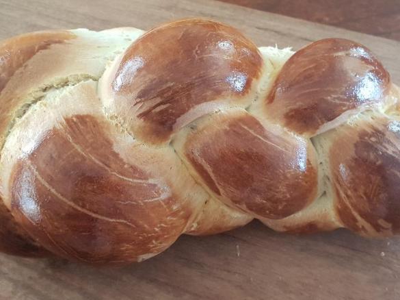 Zopf (Swiss Milk Bread)