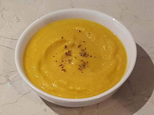 Sweet Potato & Coconut Curry Soup