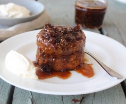 Hazelnut and fig puddings with ginger and orange sauce