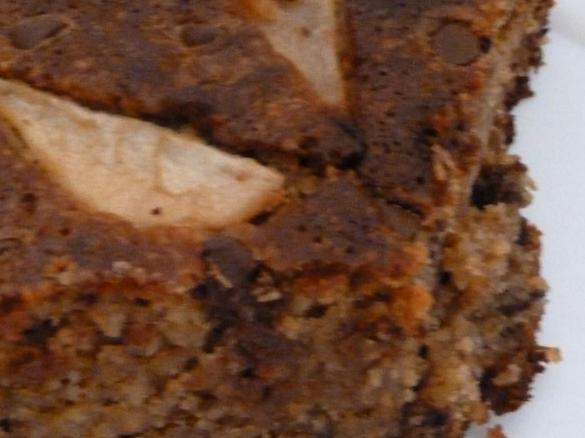 Pear, almond and chocolate cake   ( Gluten free)