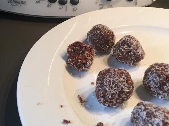 Raw Energy Protein Balls