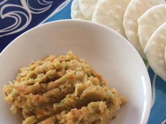 Olive and chickpea dip