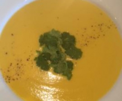Low fat, creamy Pumpkin & coconut soup