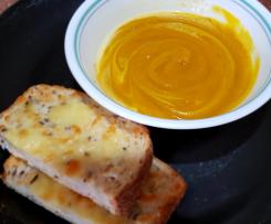 Simple hearty pumpkin soup