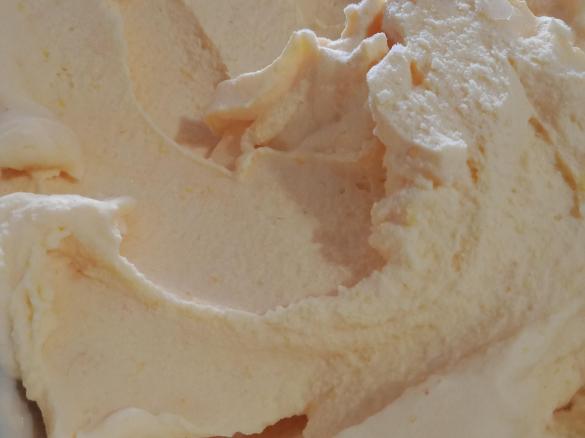 Peachy Keen Ice-cream