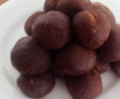 Dairy free choc nut orange protein balls