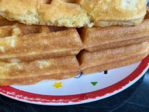 GF Light and Fluffy Waffles
