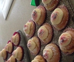 Alyssa's Moist Vanilla Cupcakes