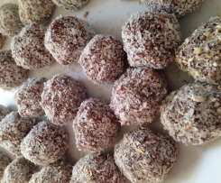 Raw Vegan Bliss Balls (adapted from notquitenigella)
